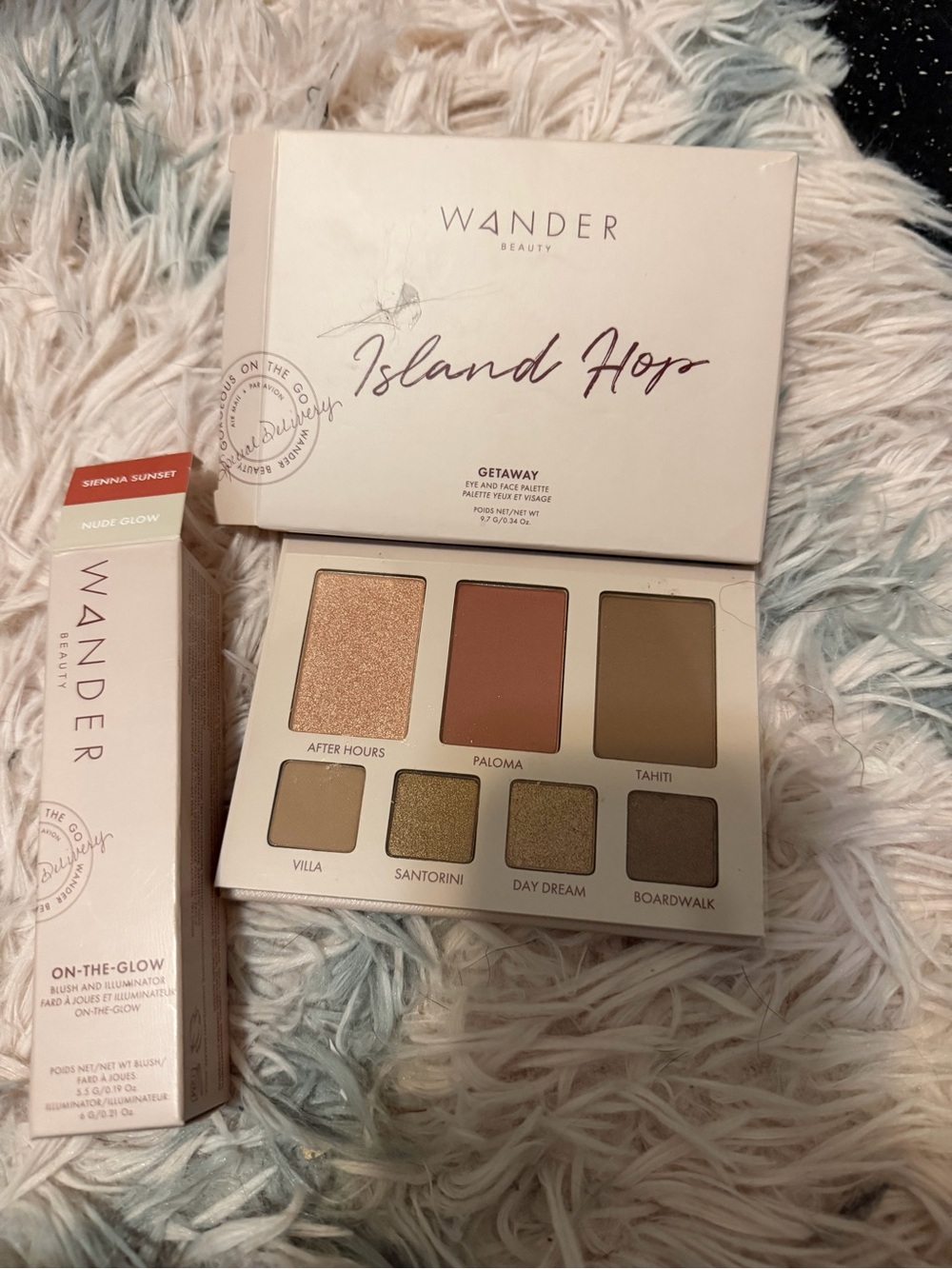 Wander Beauty Island Hops Getaway Eyeshadow & Face Palette in Nude Glow